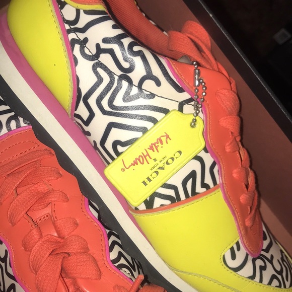 Shoes - Picture 5 of 5